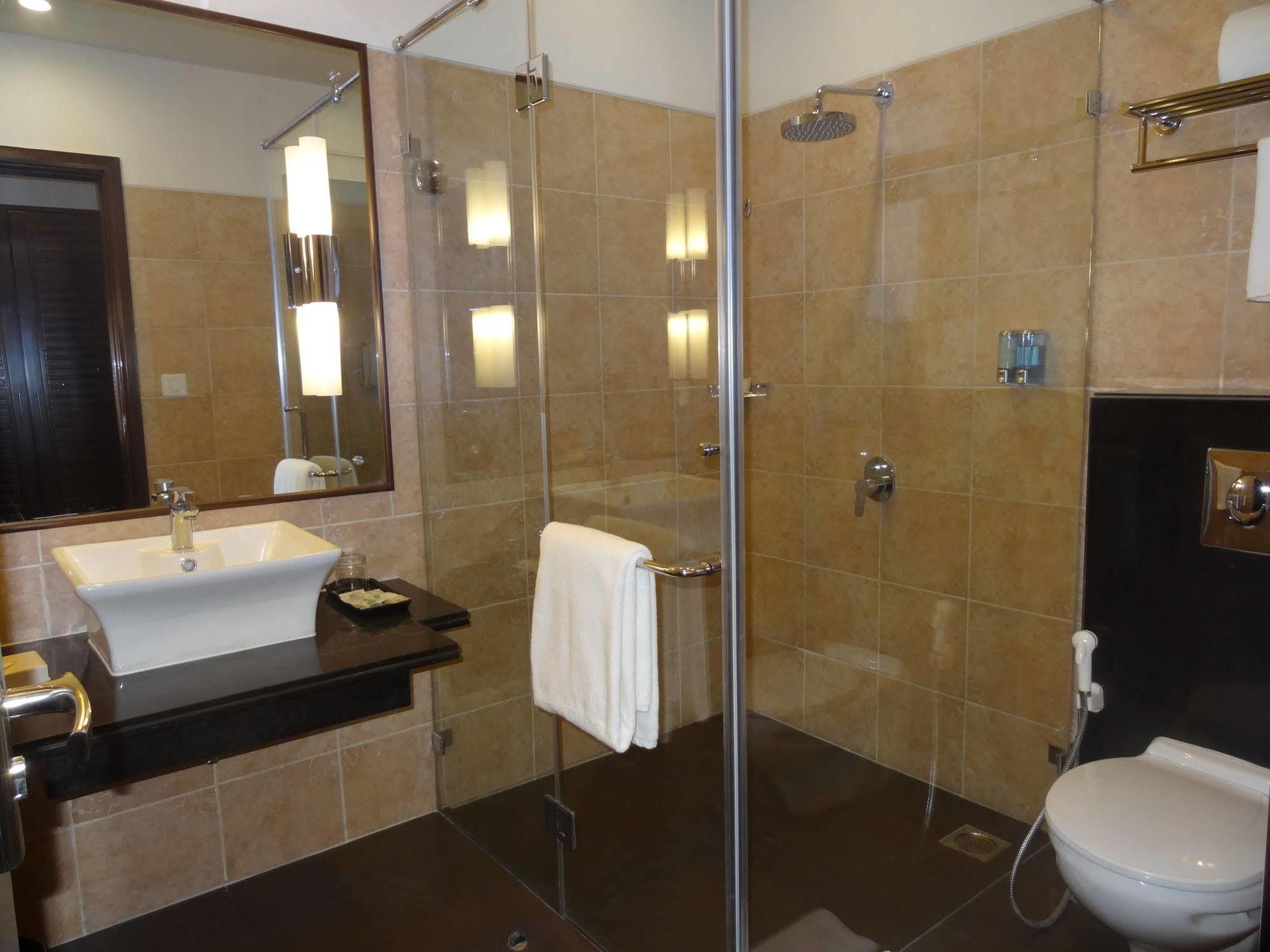 Regenta Central Hestia Dahej, Bhensali Εξωτερικό φωτογραφία